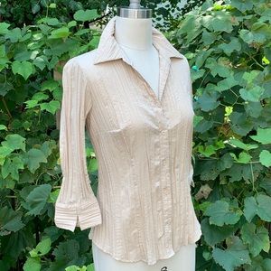 Vertical crushed fitted blouse